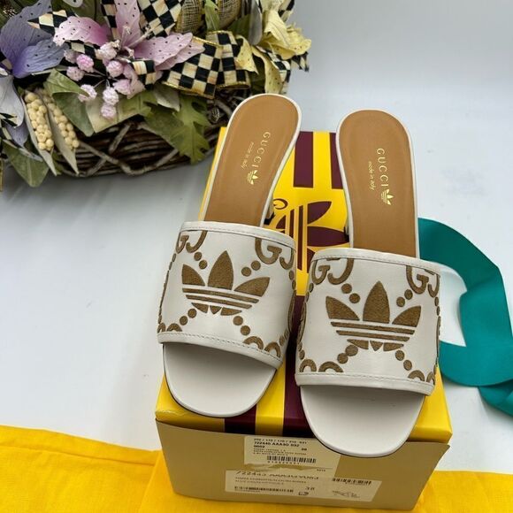 Women’s Gucci X Adidas, slide leather sandals, size 38, made in  Italy - Picture 3 of 8